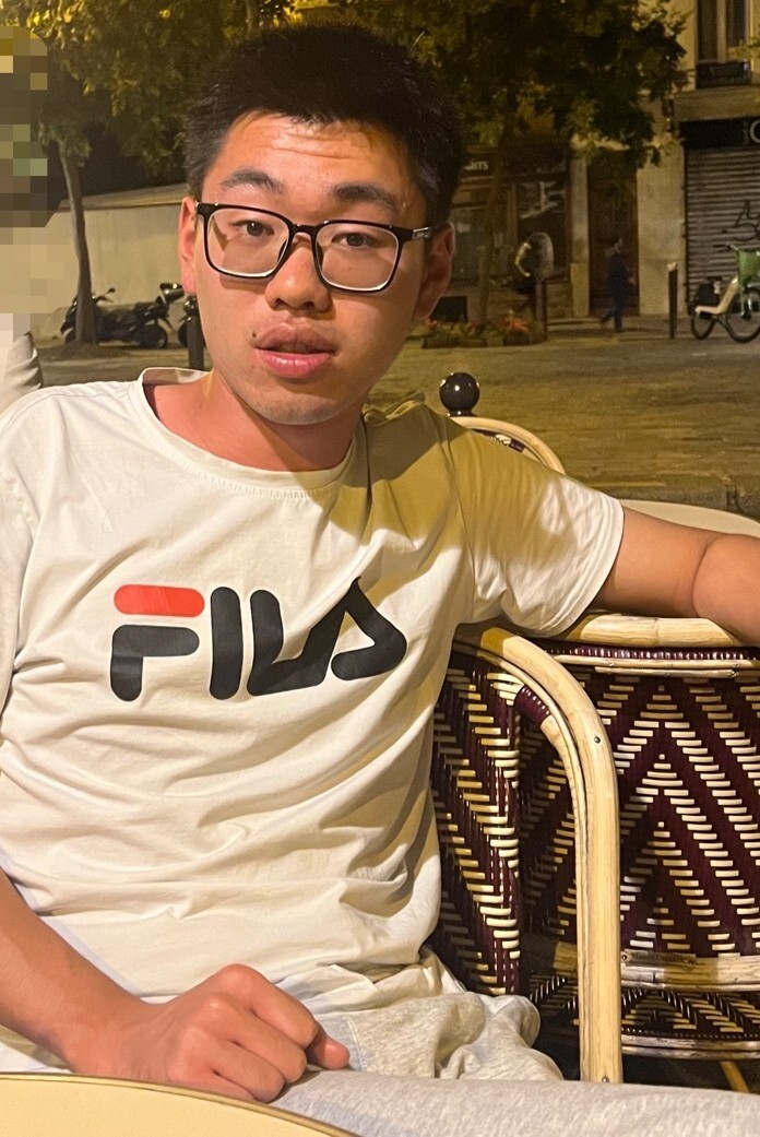 Qichun Gu Photo
